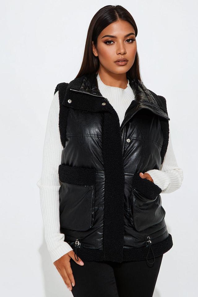 Aspen Glow Puffer Vest - Black Product Image