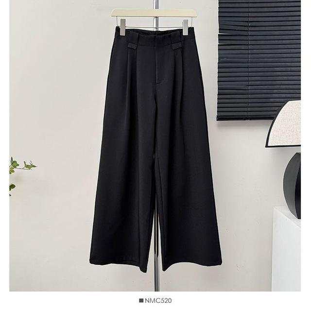 Pleated Wide-Leg Slacks Product Image