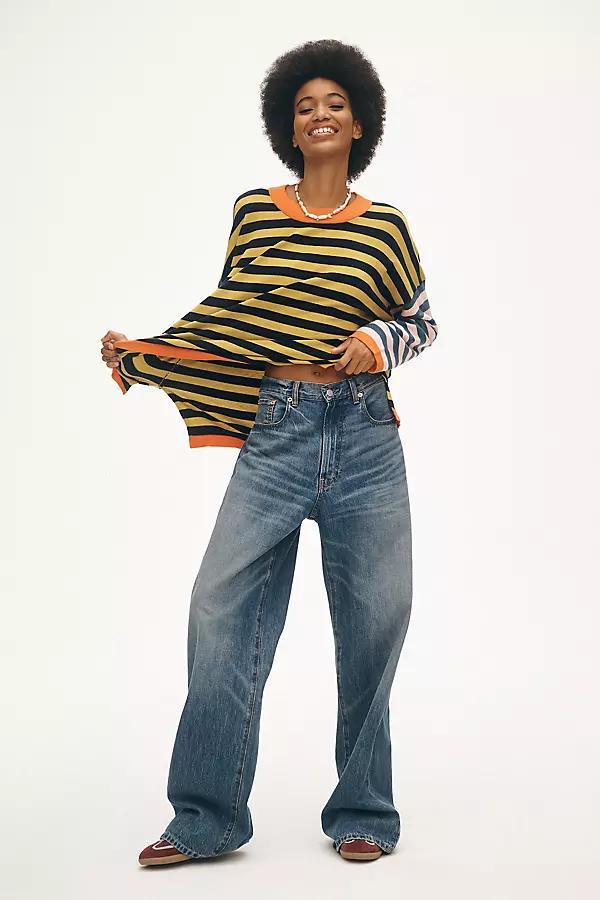 Low-Slung Baggy Jeans Product Image