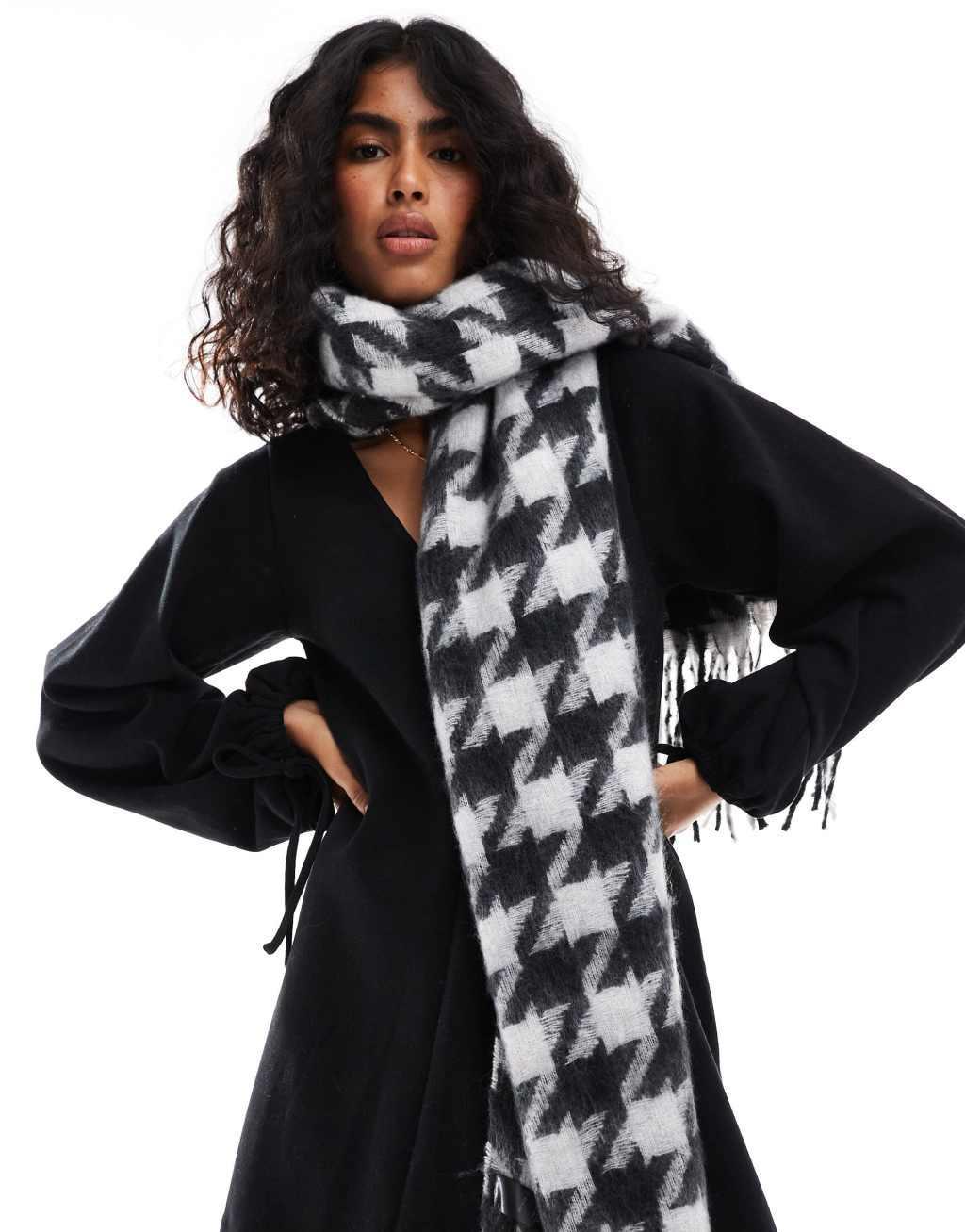 ASOS DESIGN scarf with dogtooth plaid in black and white design Product Image