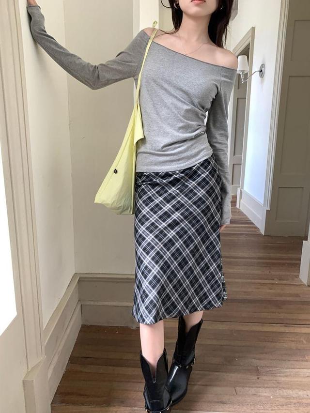 High Rise Plaid Midi A-Line Skirt Product Image