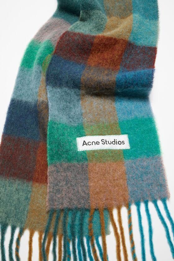 Mohair checked scarf Product Image