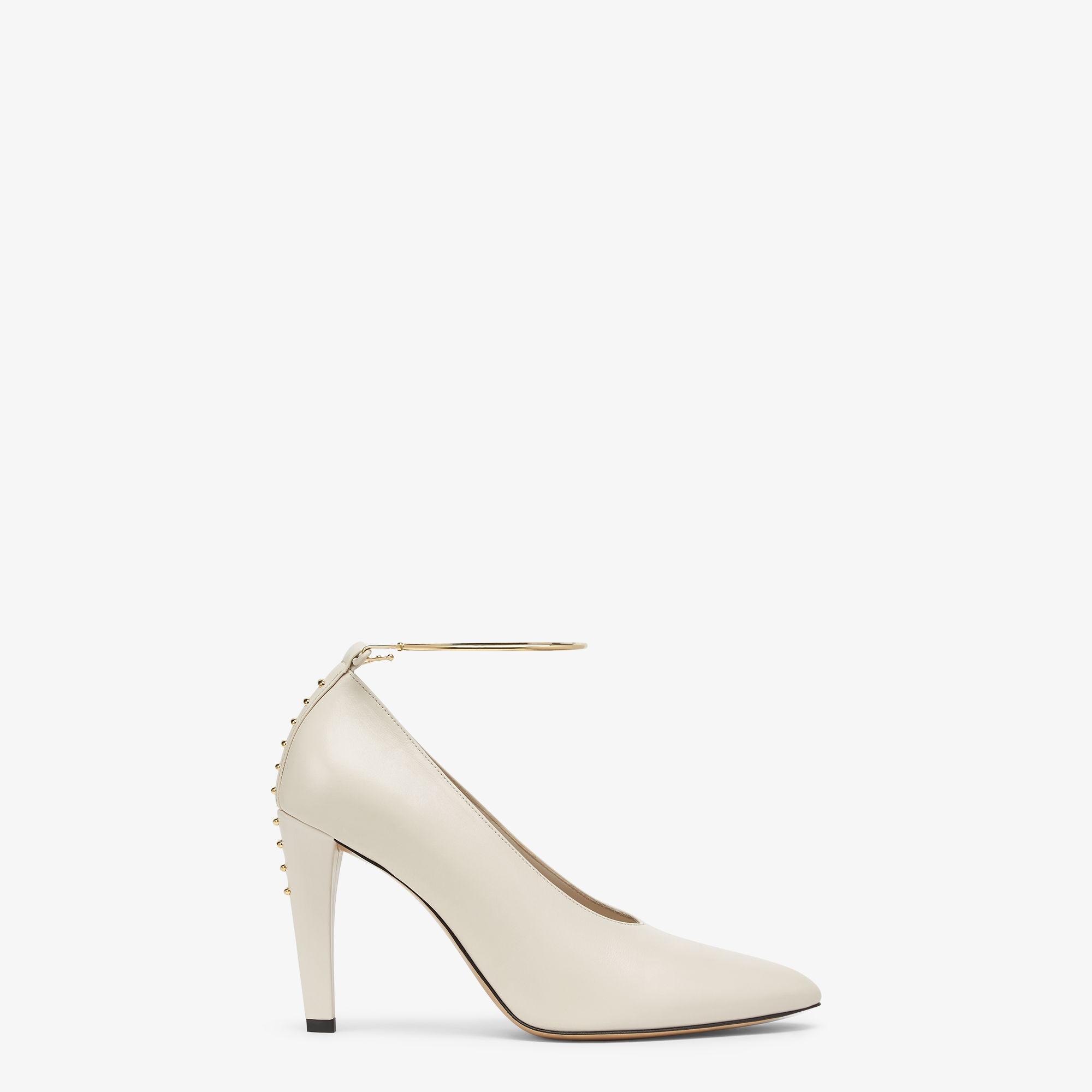 Fendi FiloWhite leather pumps Product Image