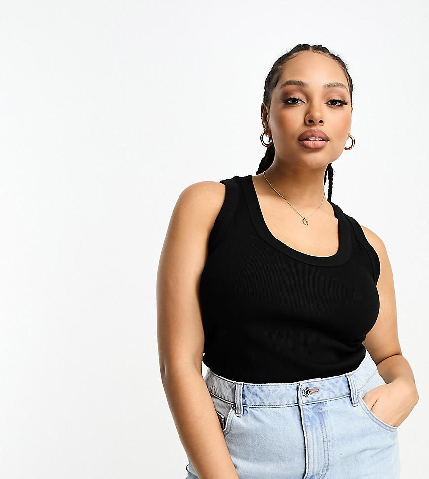 River Island Plus scoop neck tank in black Product Image