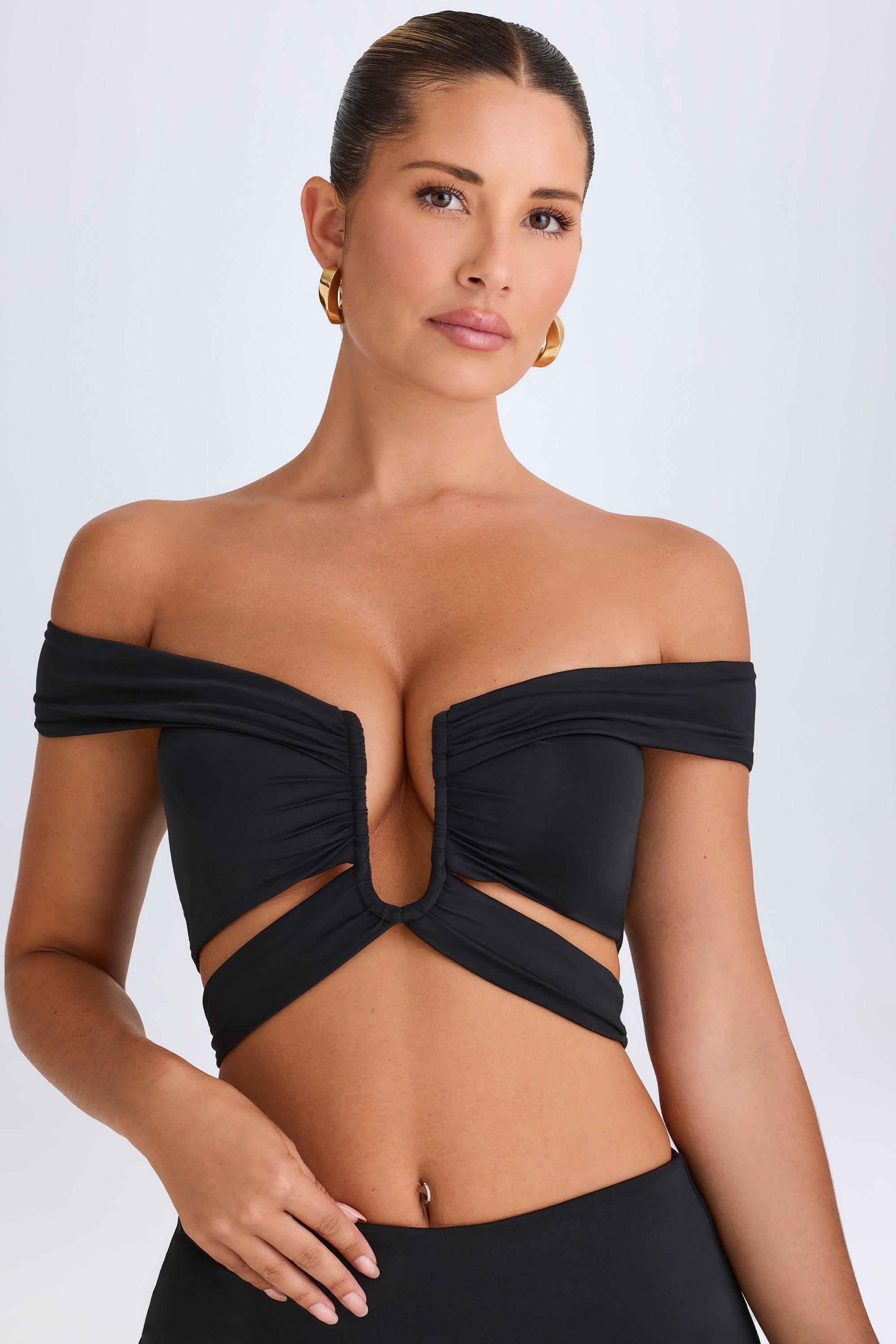 Cut-Out Off-Shoulder Crop Top in Black Product Image