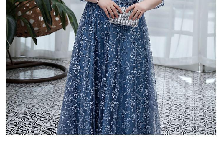 Plus Size Elbow-Sleeve Floral Mesh A-Line Evening Gown Product Image