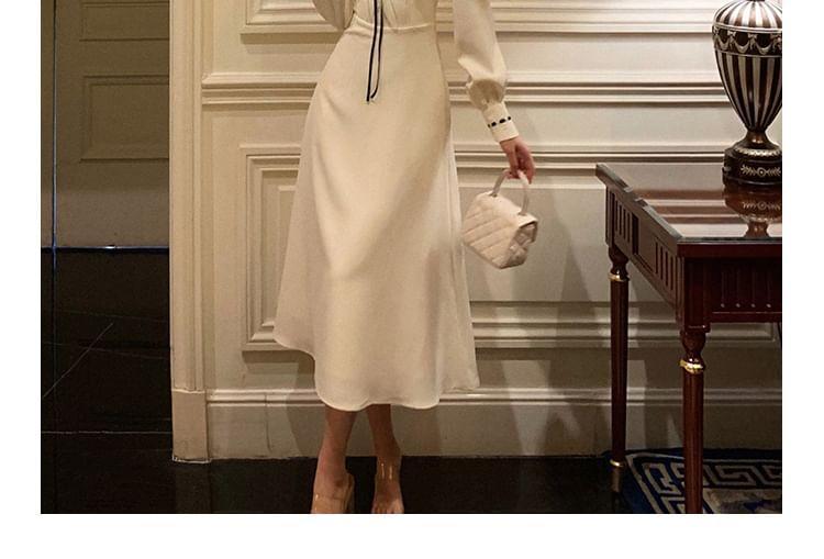 Long-Sleeve Two Tone Bow Midi A-Line Dress Product Image