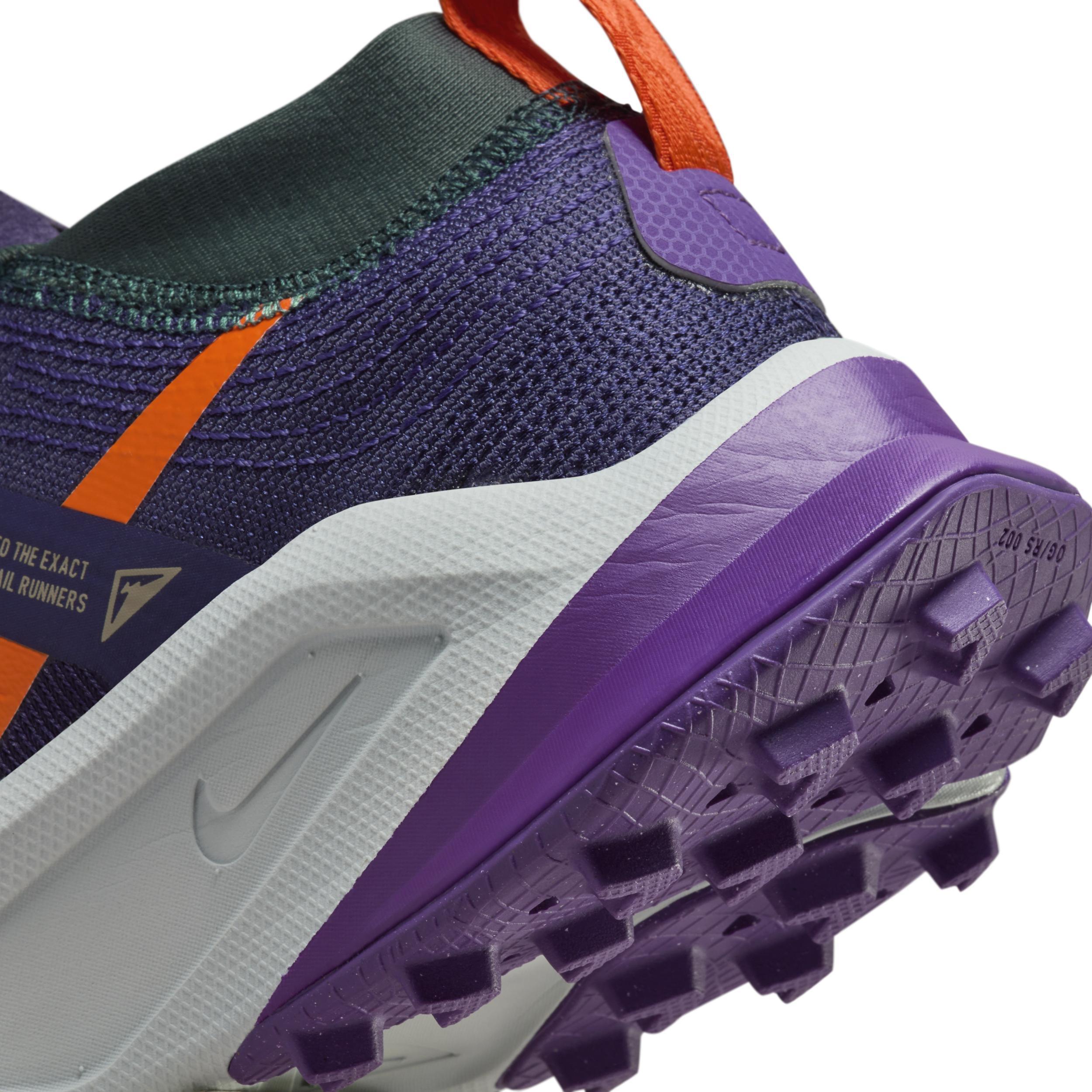 Nike Women's Zegama Trail Running Shoes Product Image