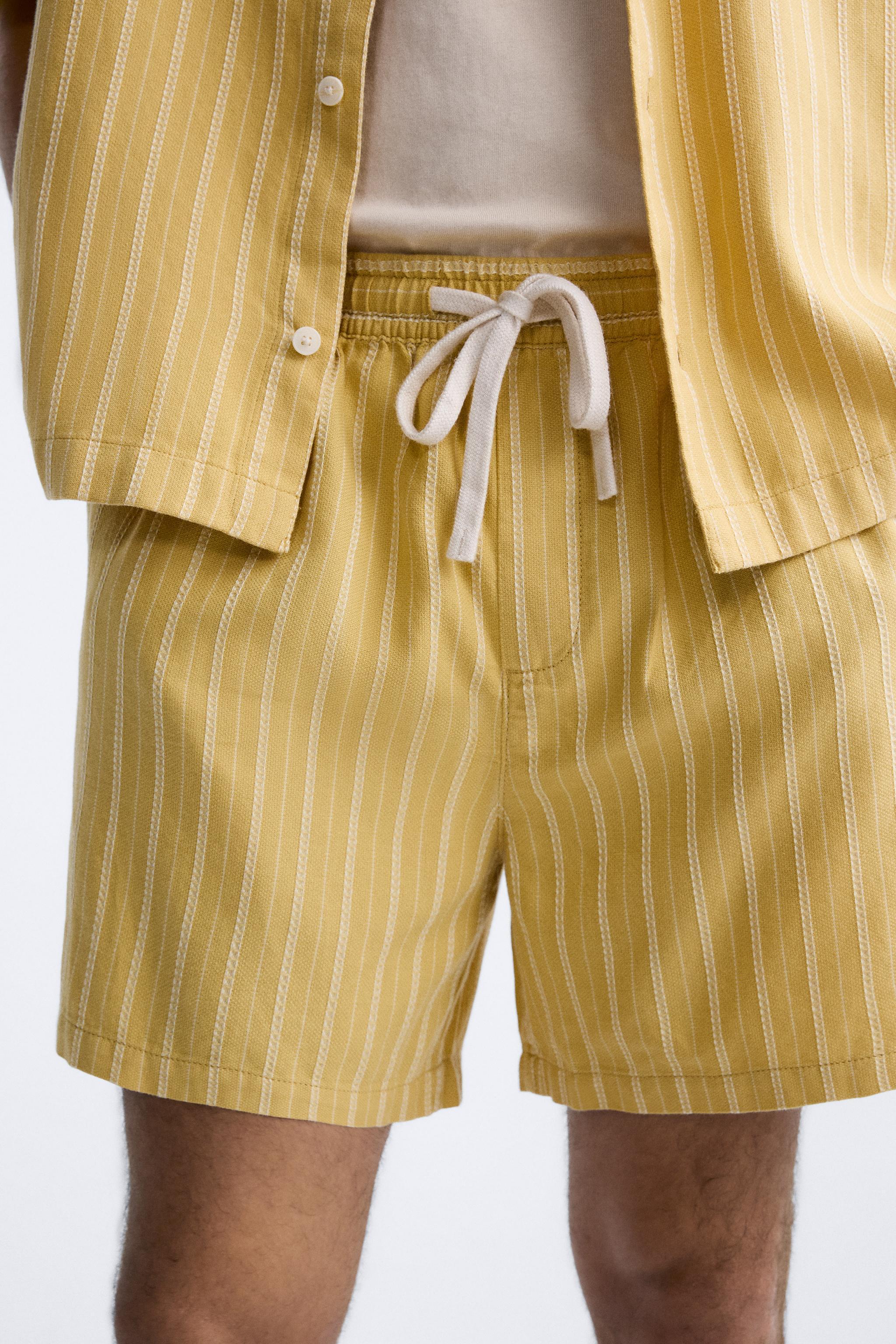 STRIPED SHORTS Product Image