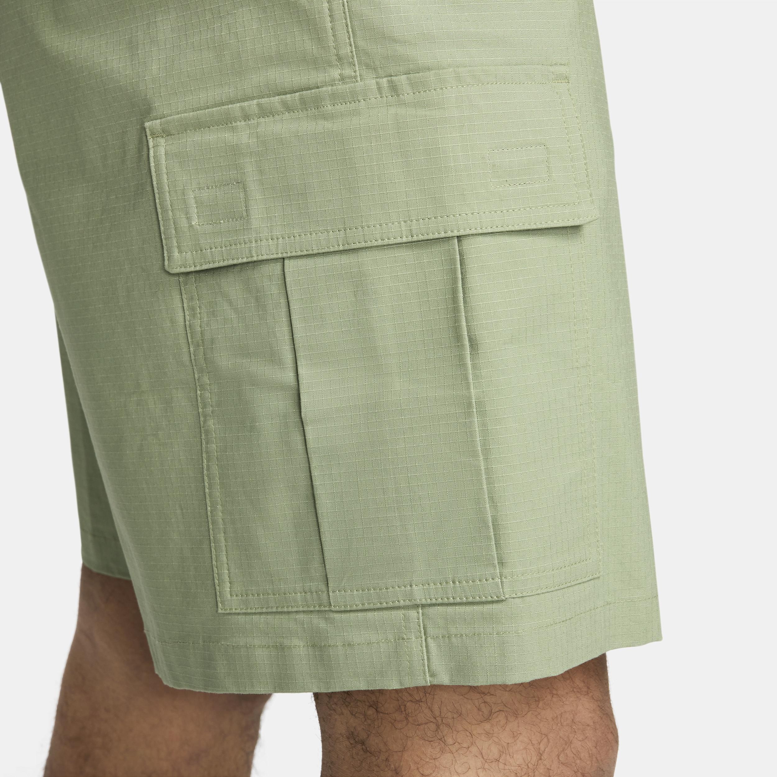 Nike Men's Club Woven Cargo Shorts Product Image