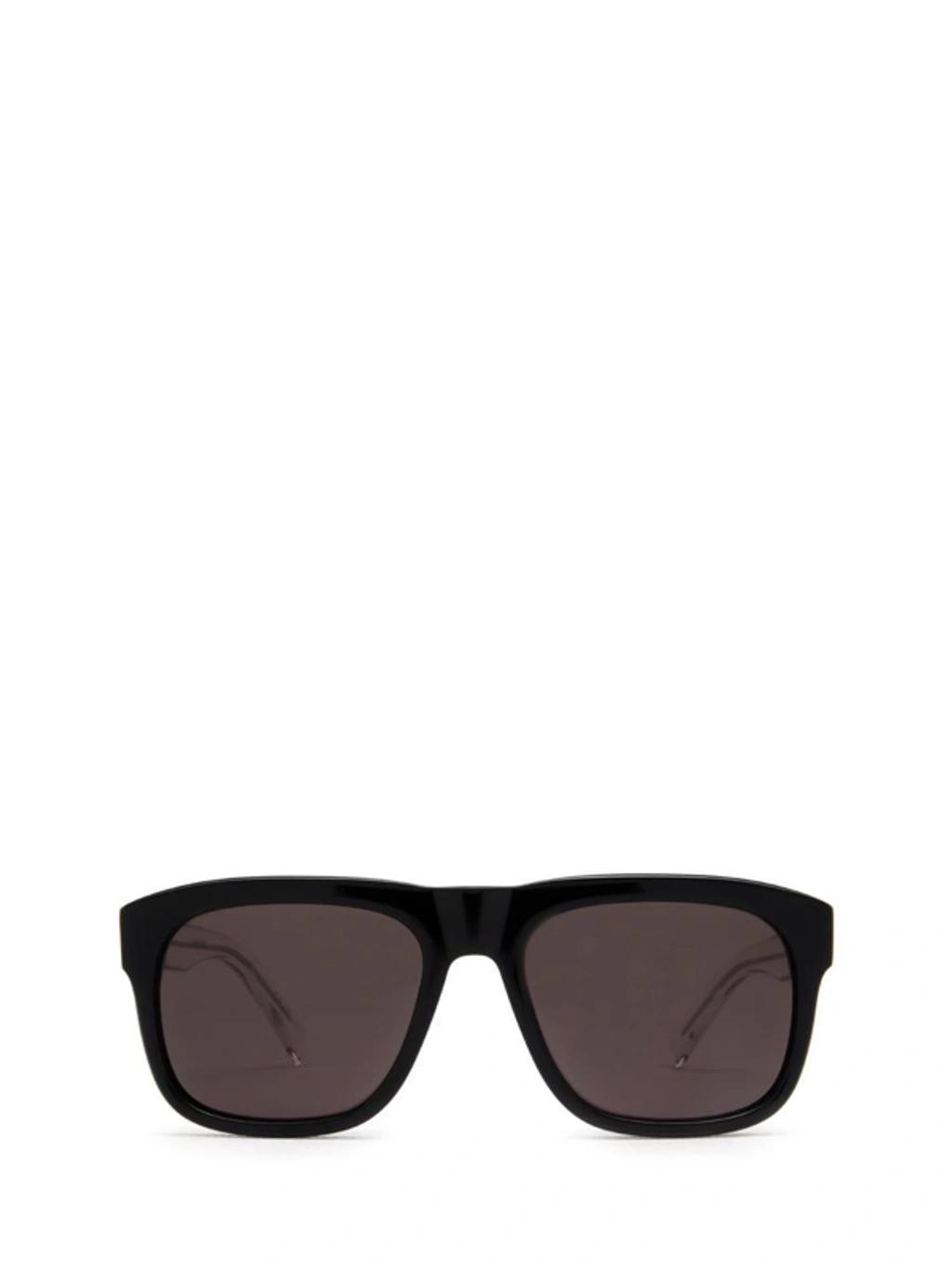 Eyewear Square Frame Sunglasses In Black Product Image