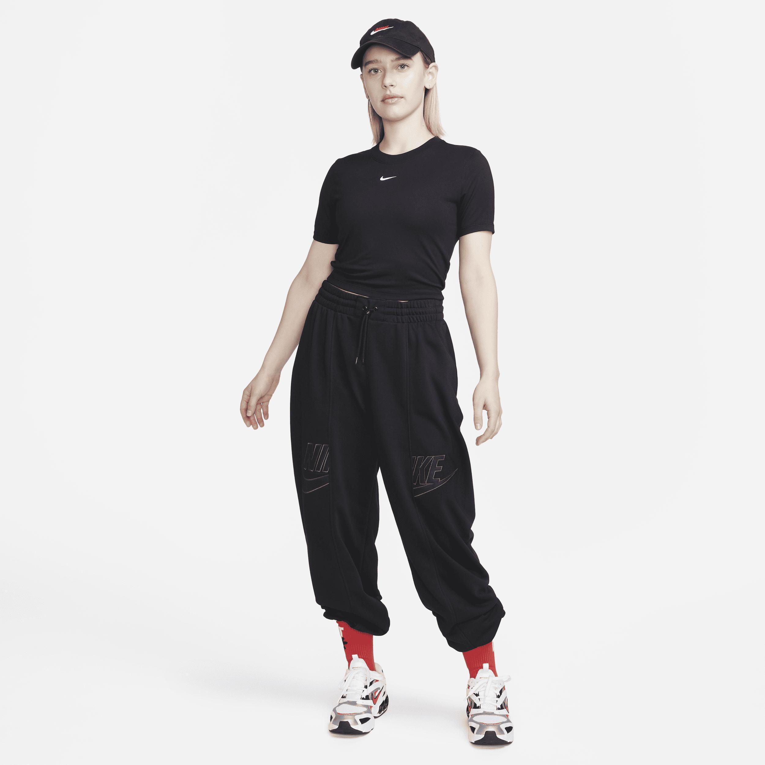 Nike Essential slim crop t-shirt Product Image