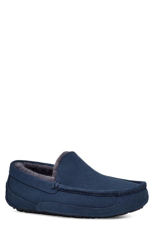 UGG(r) Ascot Slipper Product Image