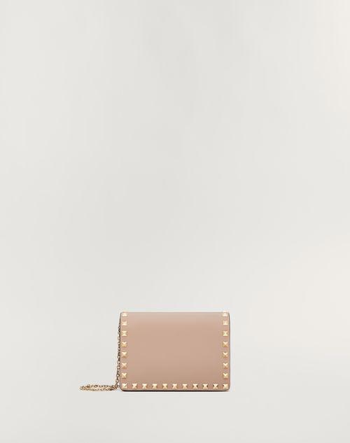 ROCKSTUD CALFSKIN CHAIN POUCH  Product Image