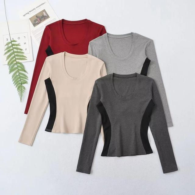 Long-Sleeve Scoop Neck Plain Crop Top Product Image