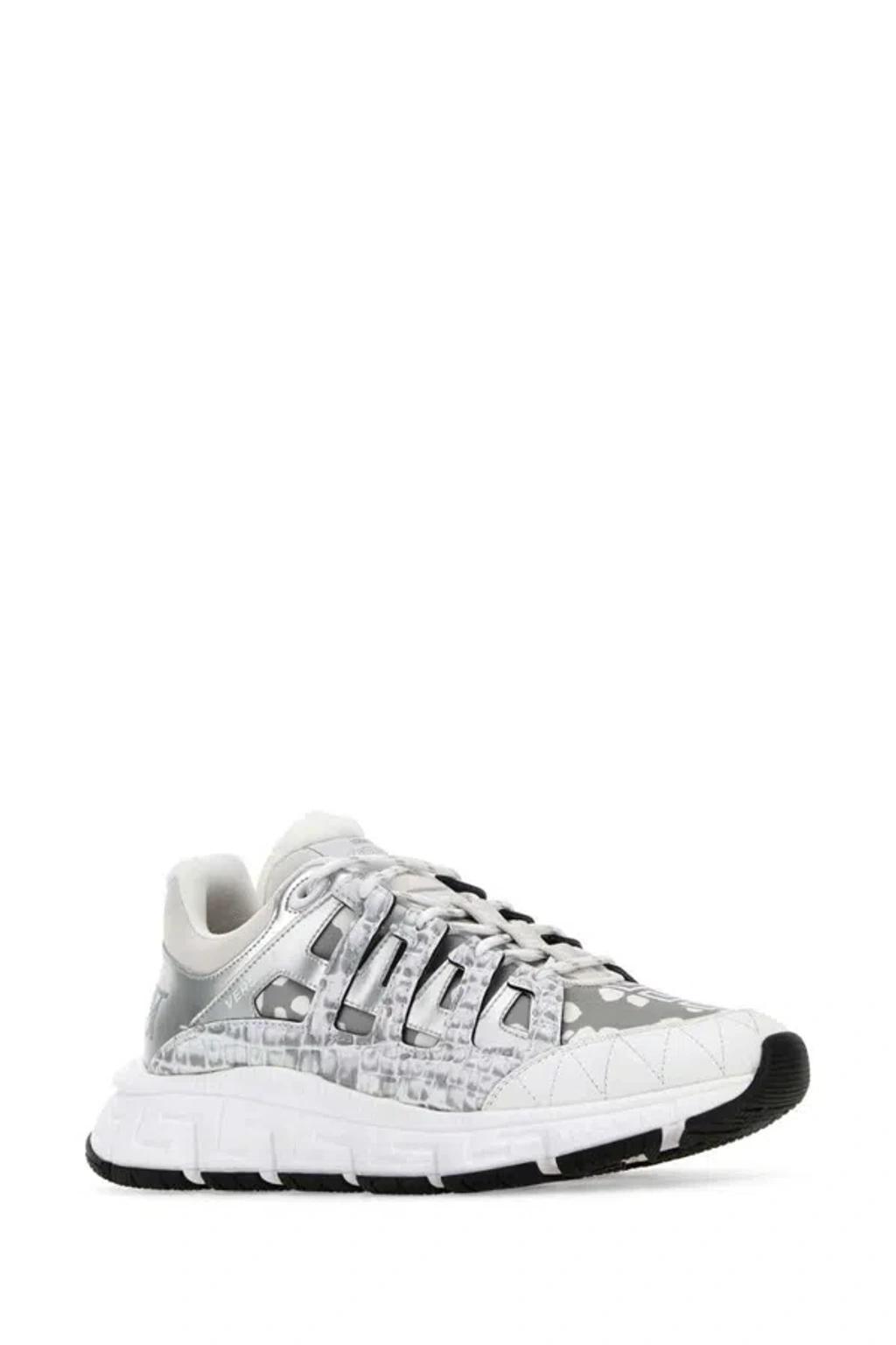 Sneakers In White Product Image