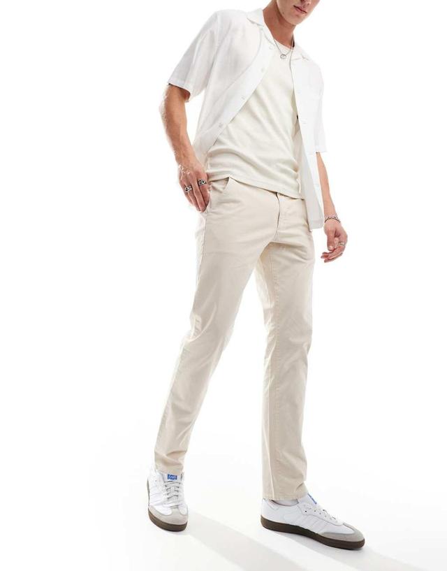 Farah elm chino pants in light sand Product Image