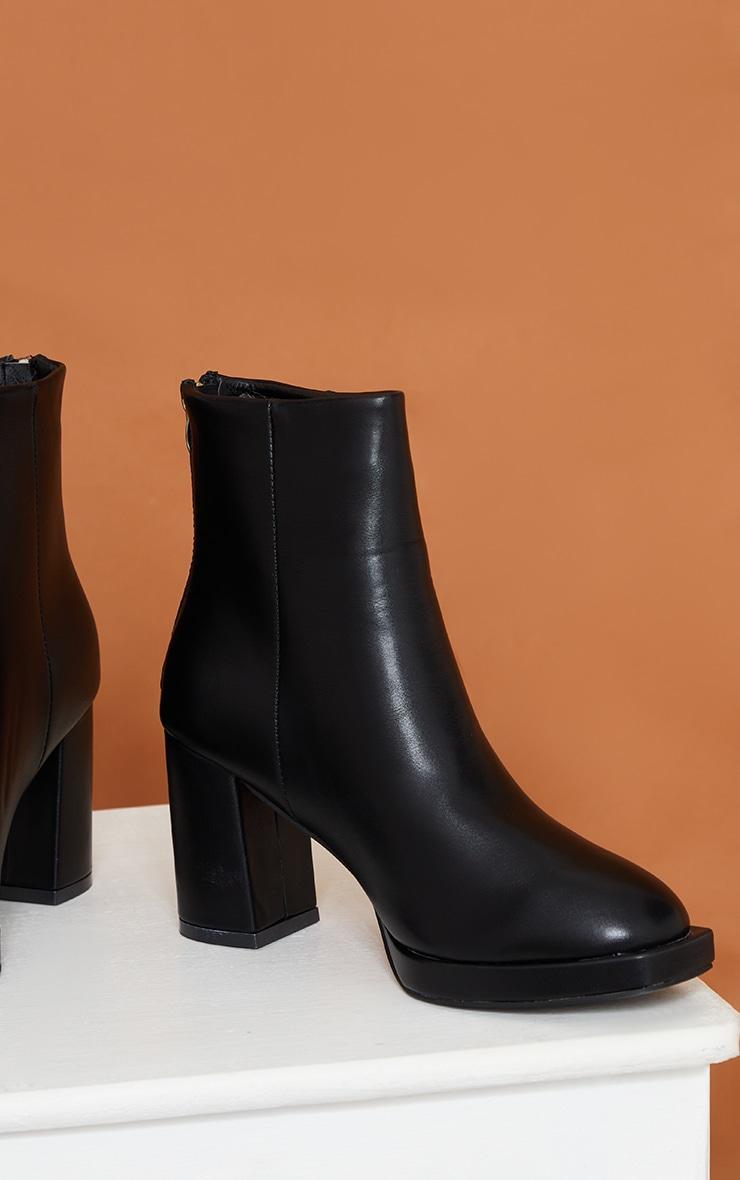 Black Slight Platform Basic Heeled Ankle Boots Product Image