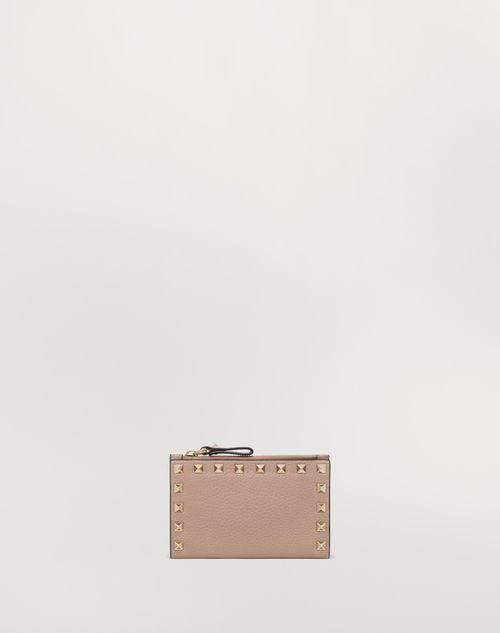 ROCKSTUD GRAINY CALFSKIN CARDHOLDER WITH ZIPPER Product Image