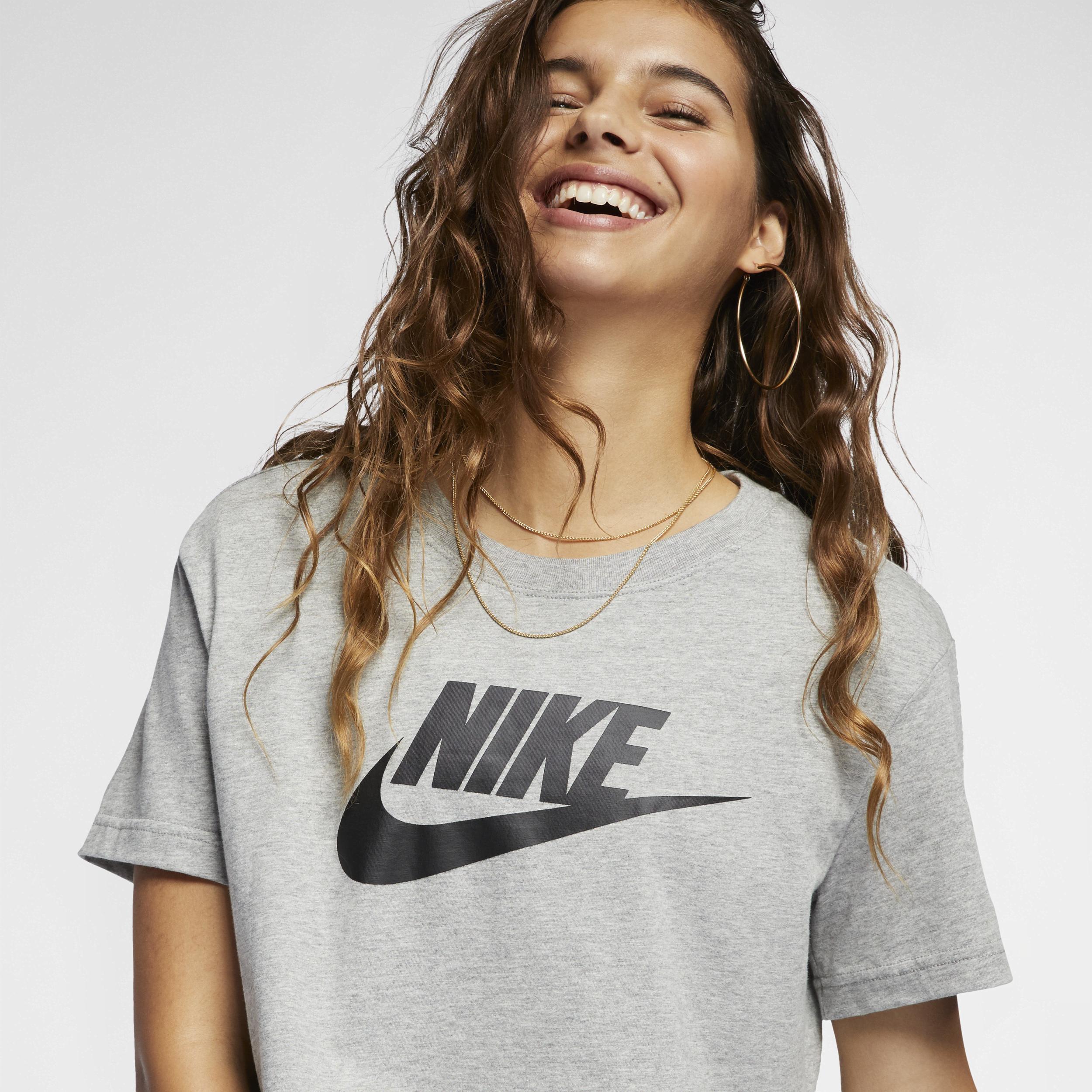 Nike Swoosh cropped t-shirt Product Image