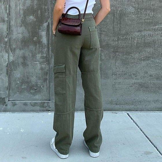 Low-Waist Cargo Pants Product Image