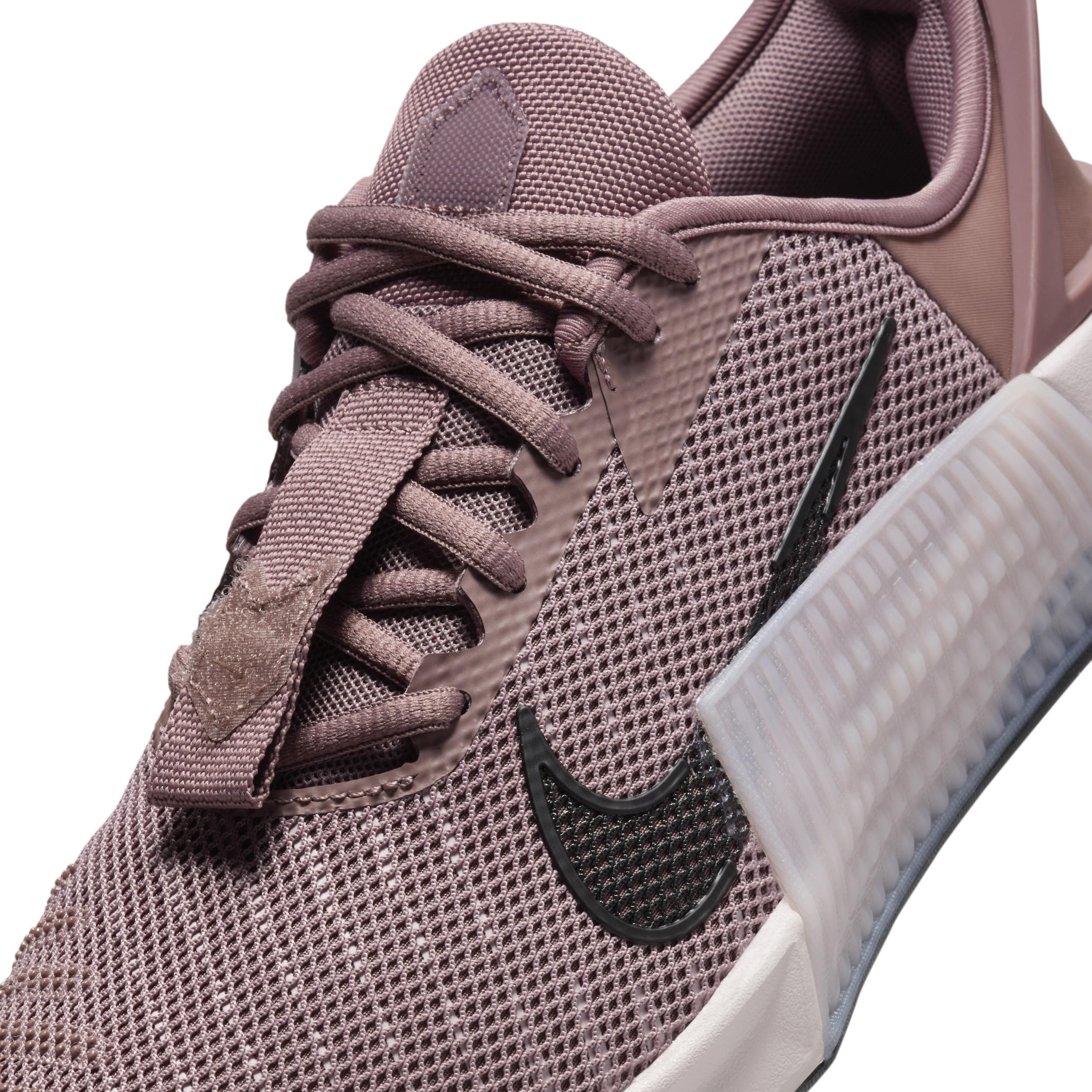 Nike Women's Metcon 9 EasyOn Workout Shoes Product Image