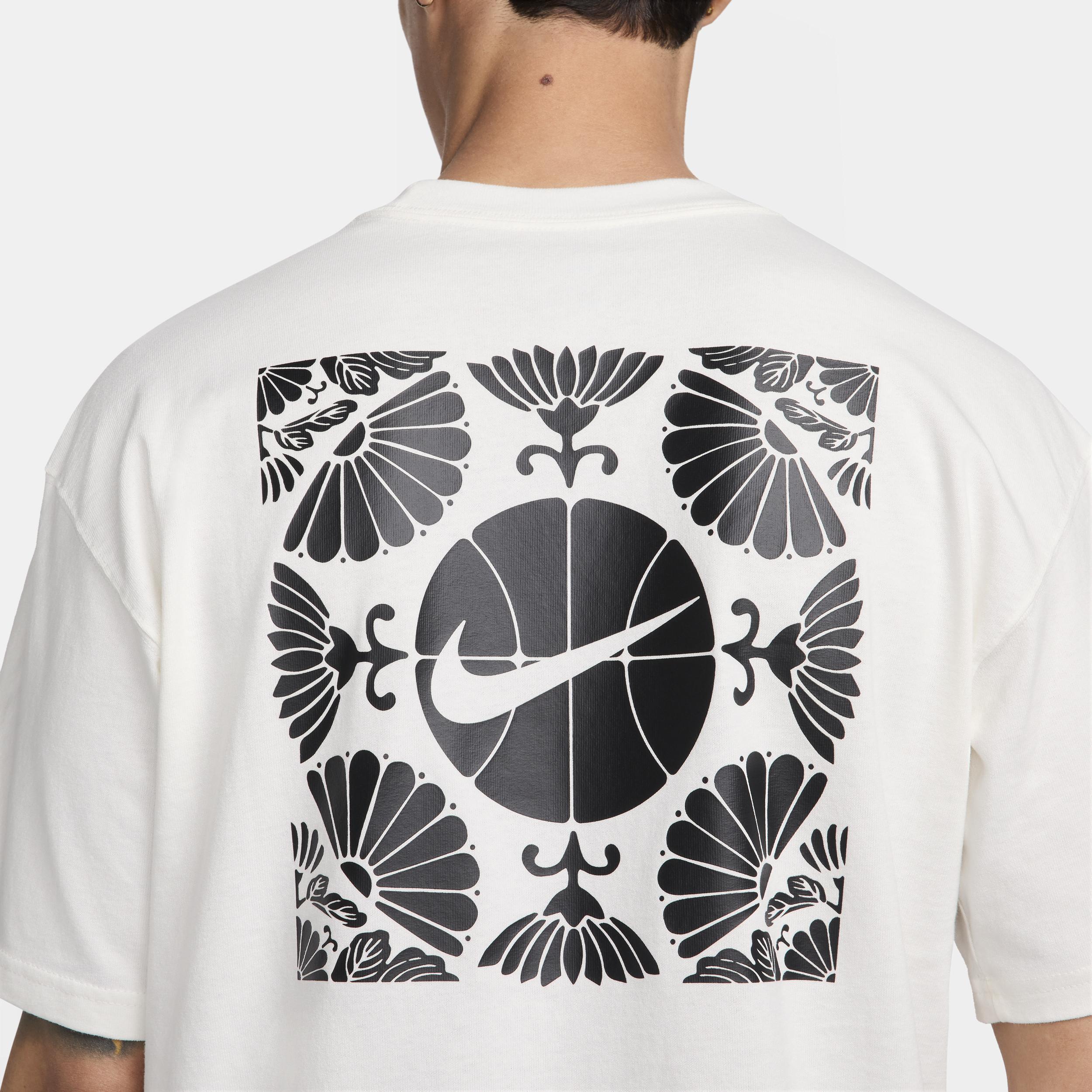 Nike Men's Max90 Basketball T-Shirt Product Image