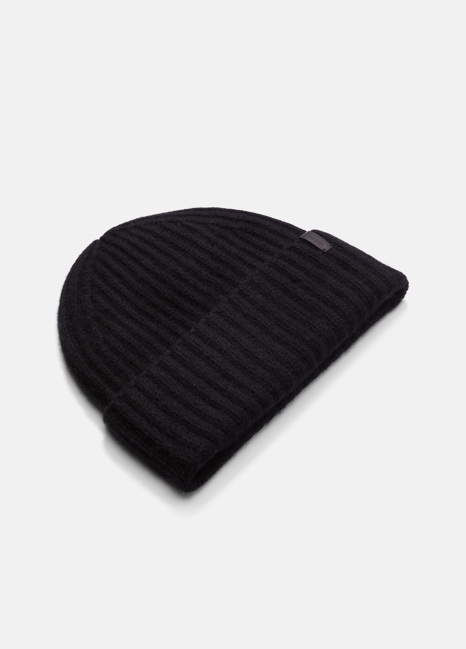 Plush Cashmere Chunky-Knit Beanie Product Image