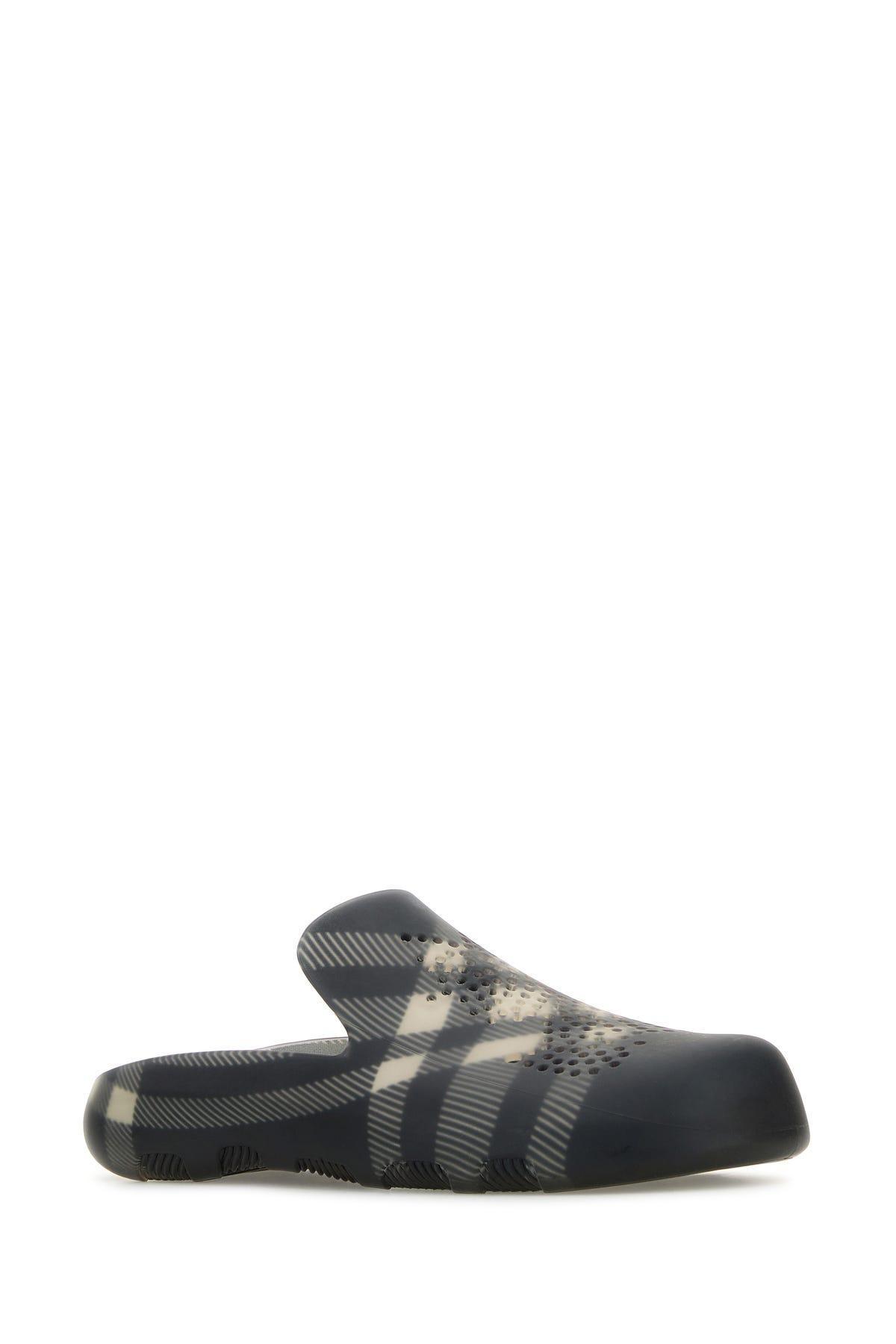 BURBERRY Mf Stingray Clog Chk-45 Nd  Male In Multicolor Product Image