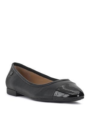 Vince Camuto Minndy Flat Product Image