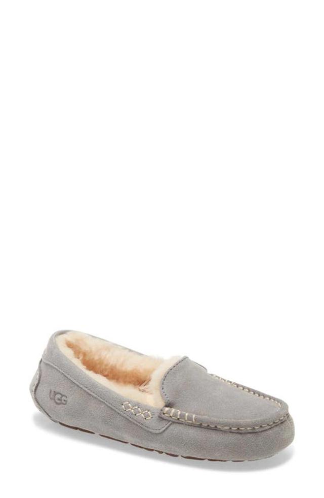 Ansley Womens Suede Comfy Moccasin Slippers In Light Grey Product Image