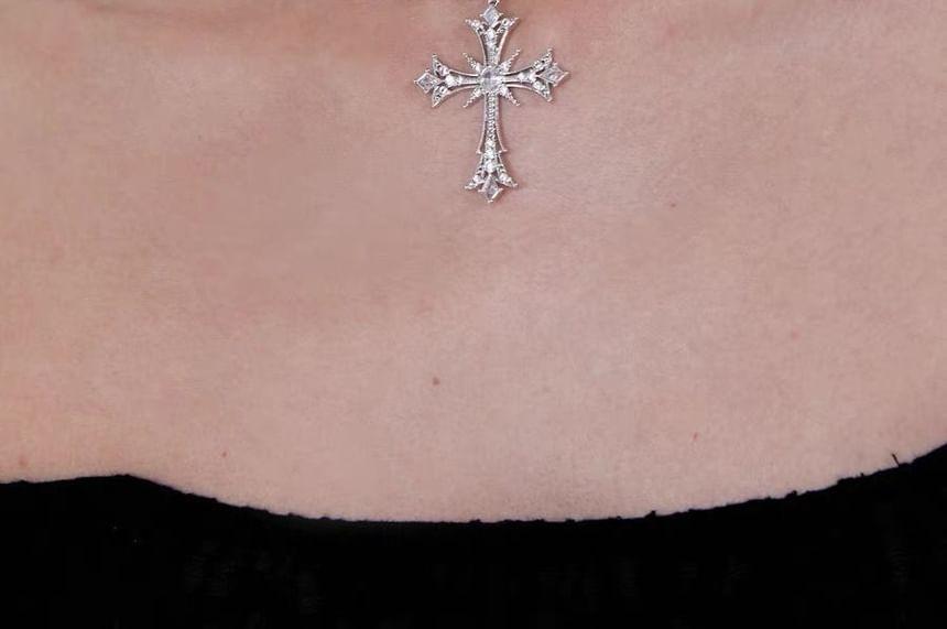 Cross Rhinestone Pendant Faux Pearl Necklace Product Image