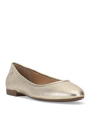 Vince Camuto Minndy Flat Product Image