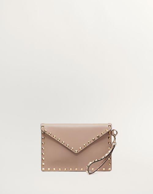 ROCKSTUD CALFSKIN POUCH Product Image