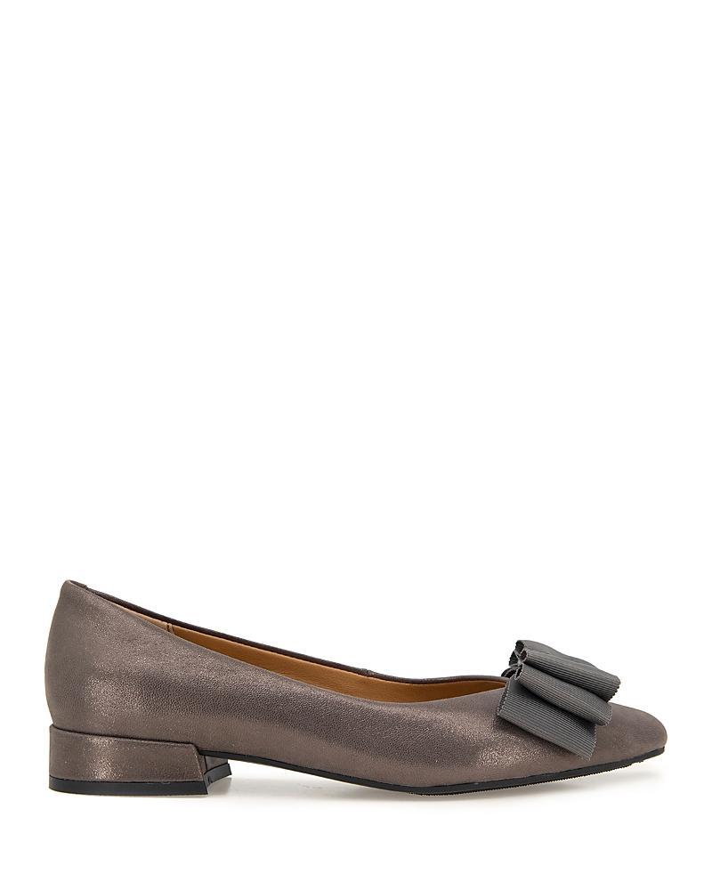 GENTLE SOULS BY KENNETH COLE Atlas Flat Product Image
