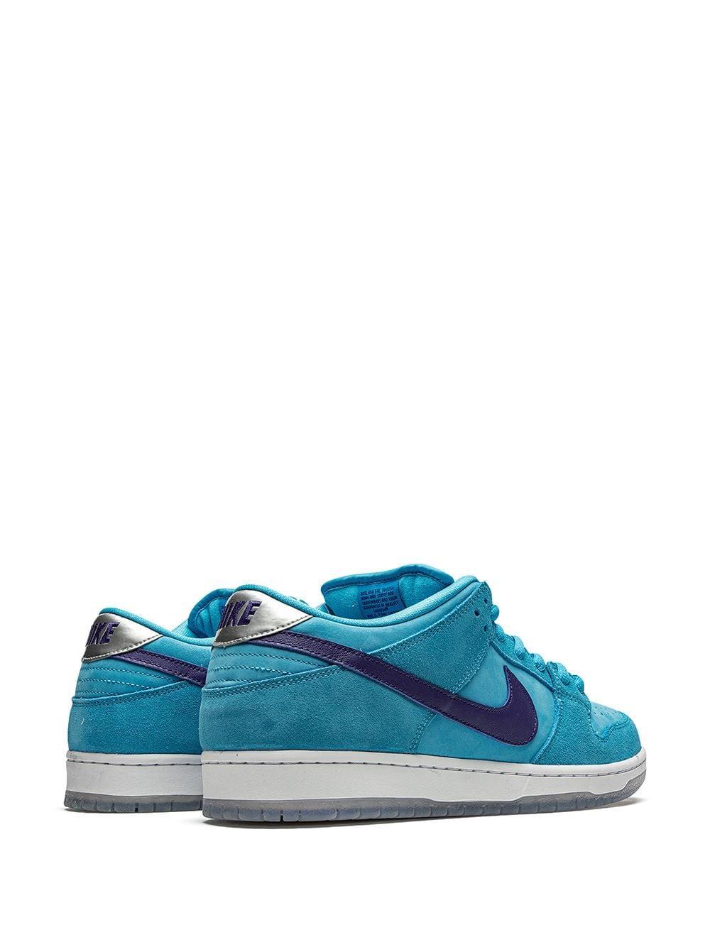 Sb Dunk Low Pro Sneakers In Blue Product Image