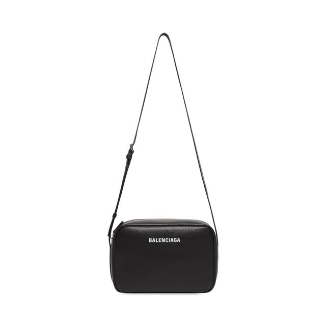 Women's Everyday Medium Camera Bag in Black Product Image