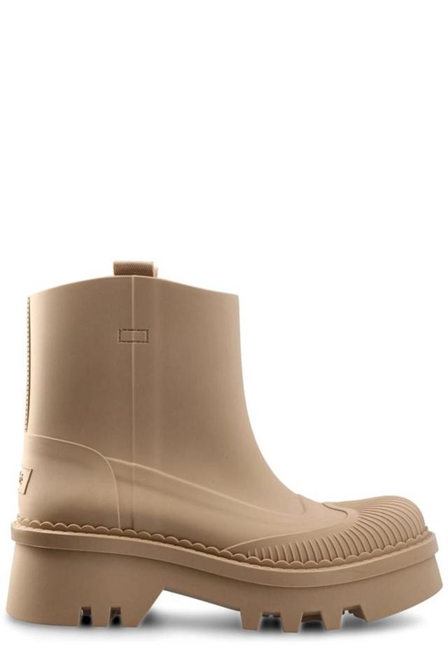 CHLOÉ Raina Round Toe Boots In Beige Product Image