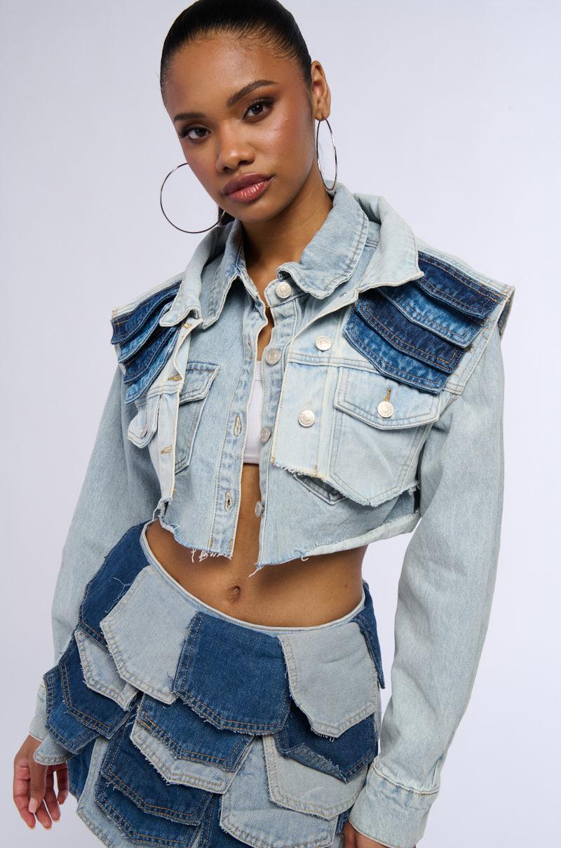 EVERYONE LOVES POCKETS DENIM CROP JACKET Product Image