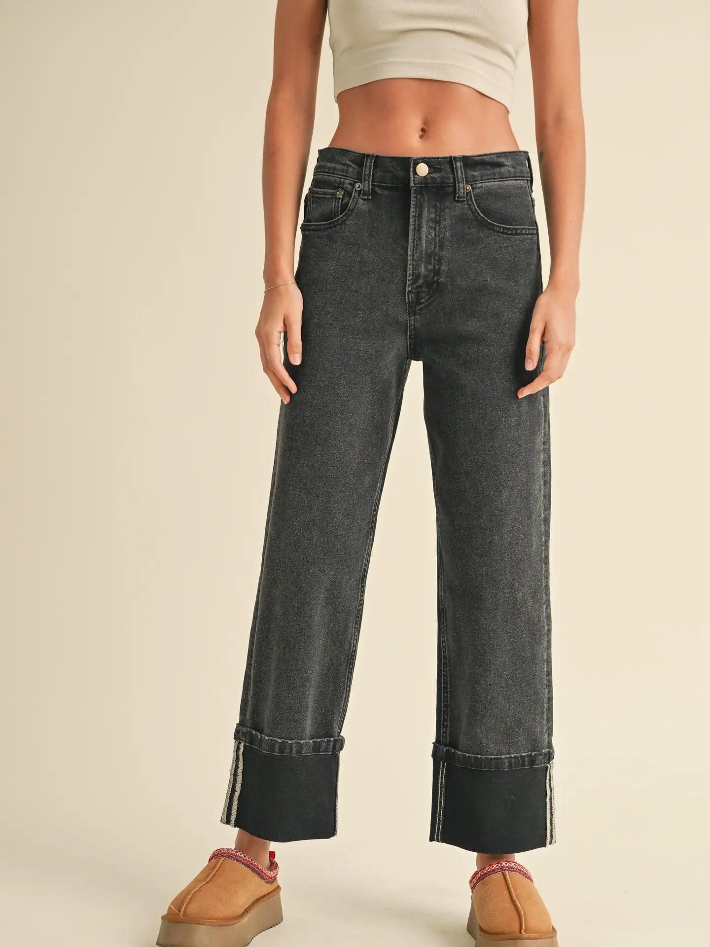 Cuffed Borrom Jeans Product Image