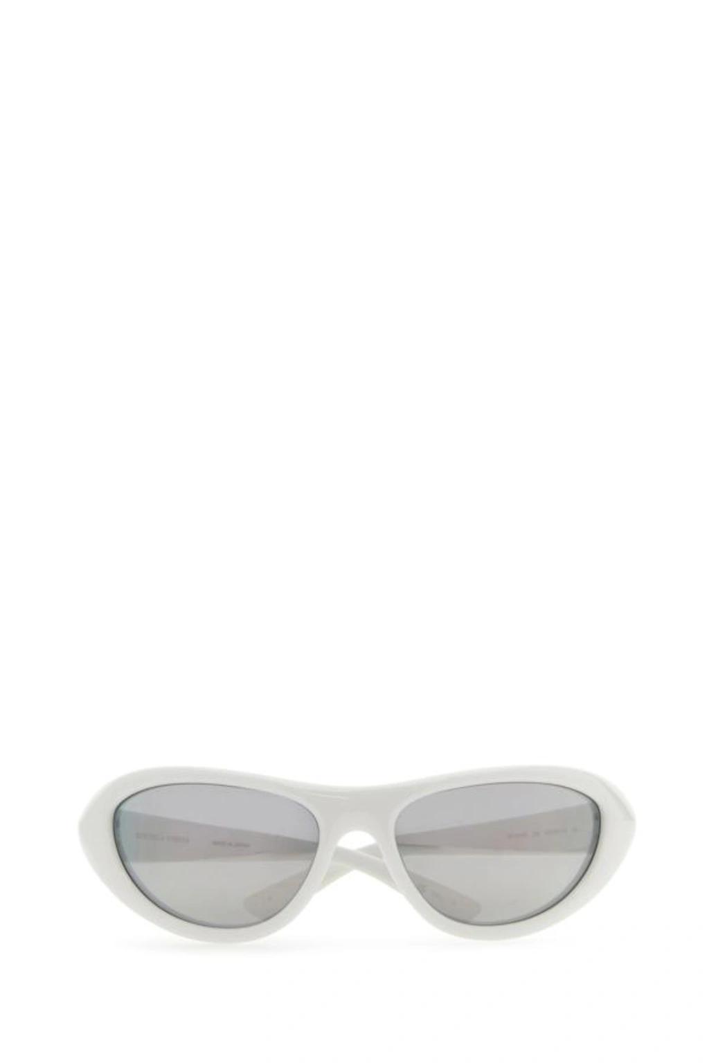 Woman White Acetate Sunglasses Product Image