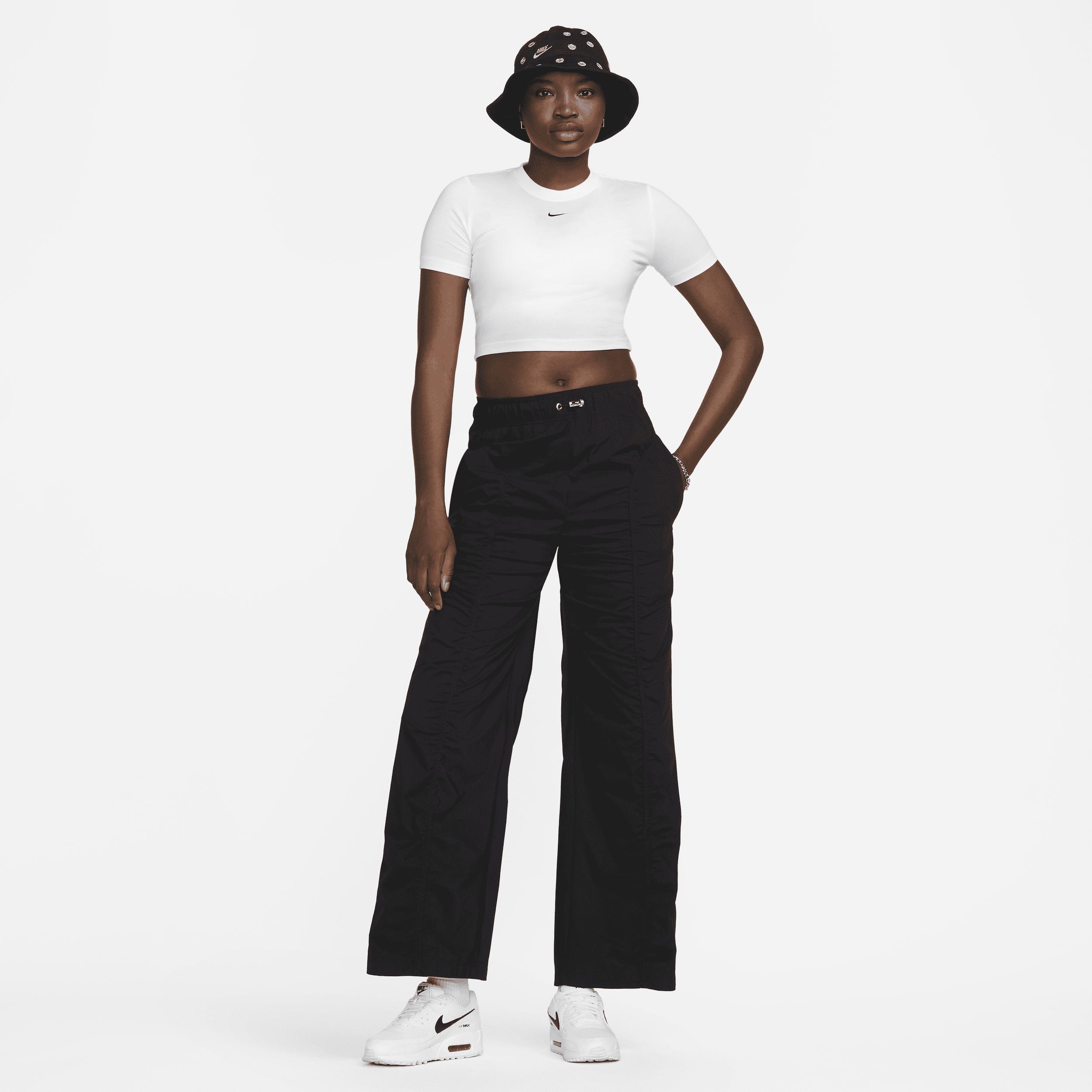 Nike Essential slim crop t-shirt Product Image