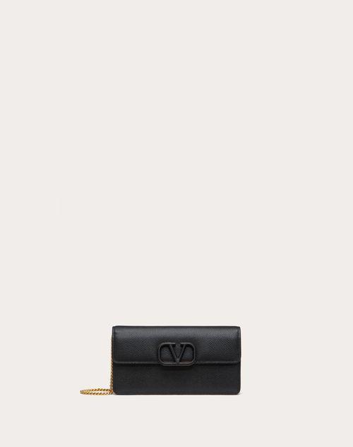 VLOGO SIGNATURE GRAINY CALFSKIN WALLET WITH CHAIN Product Image