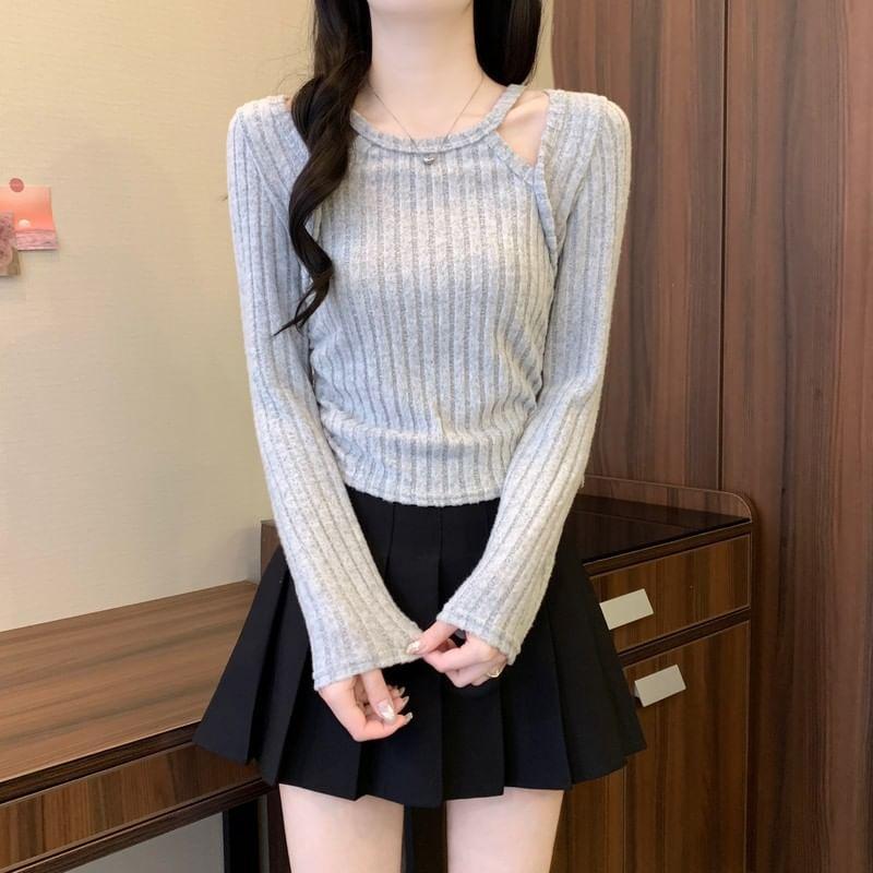 Long-Sleeve Halter Neck Plain Drawstring Slim Fit Crop Knit Top Product Image