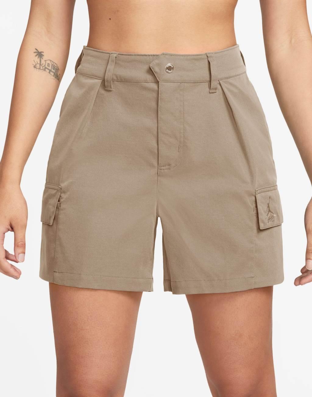 Jordan woven shorts in beige product image