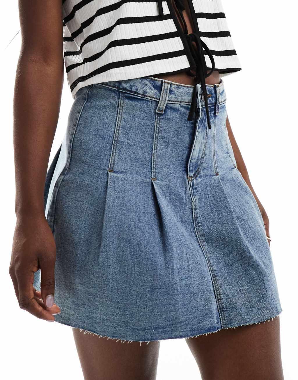 Noisy May pleated mini skirt in mid blue wash Product Image