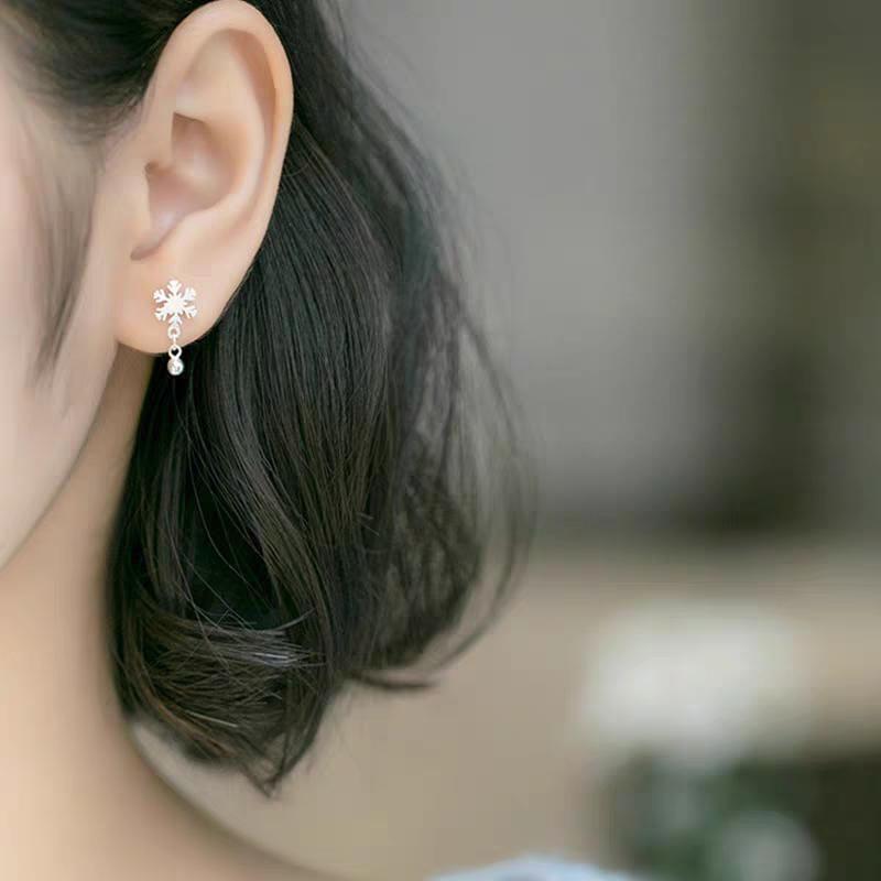 925 Sterling Silver Snowflake Drop Earring Product Image