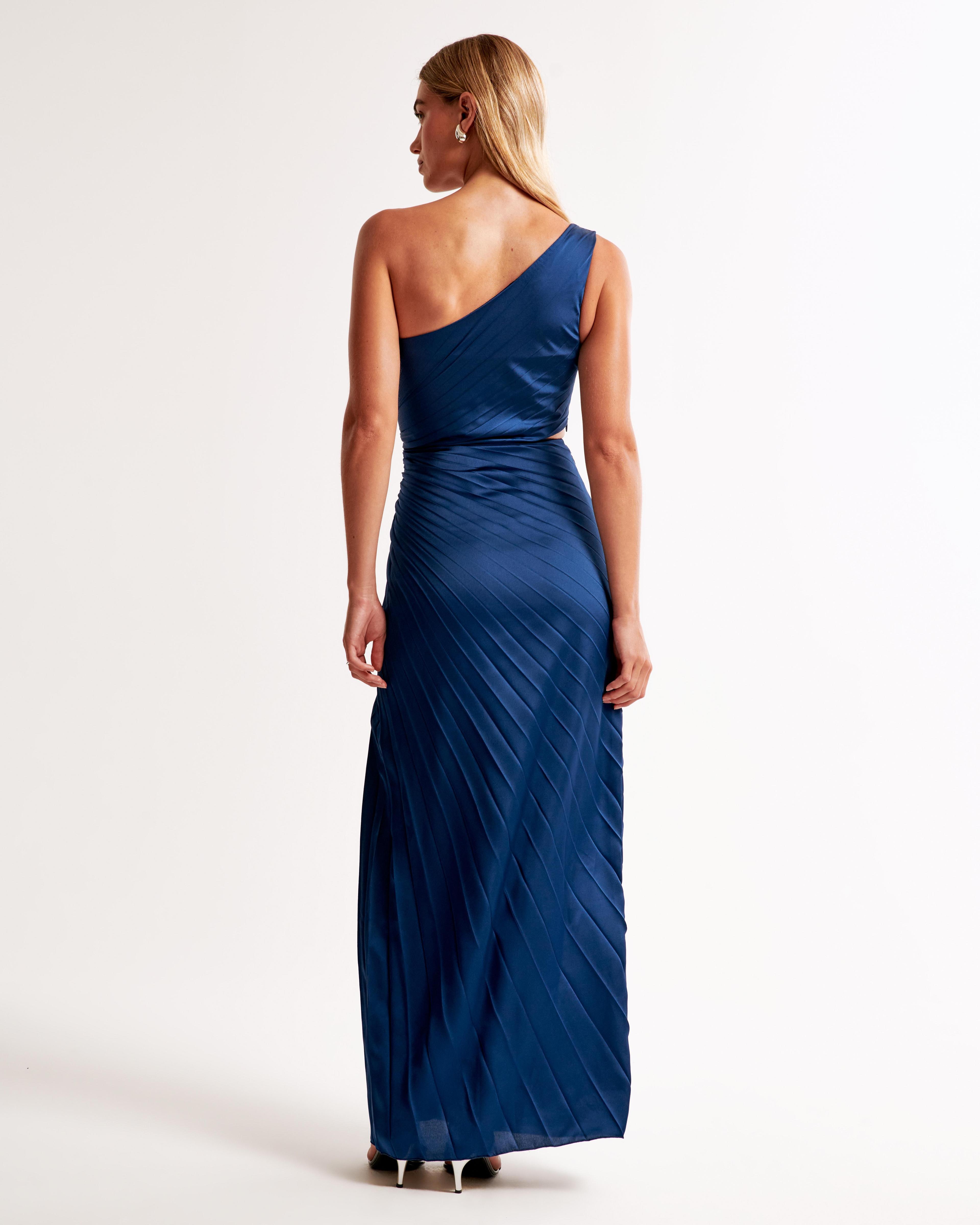 The A&F Giselle Pleated One-Shoulder Cutout Maxi Dress Product Image