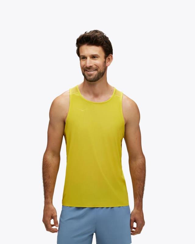 HOKA Mens Airolite Run Tank Top in Aura, Size XL Product Image