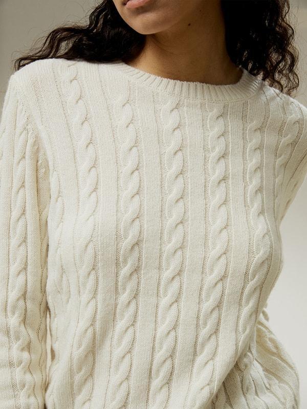 Classic Cable Knit Sweater with Ribbed Edges Product Image